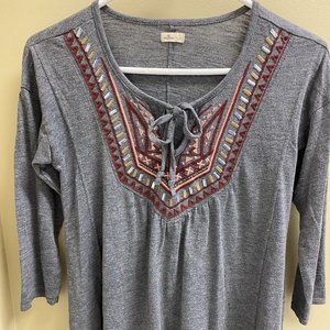 Hollister Women's 3/4 Long Sleeve Gray Embroidered Top Size S